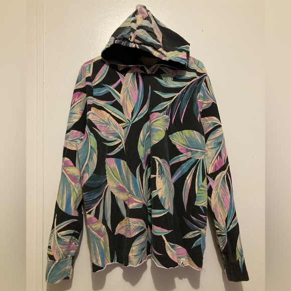 Worn Womens Sweatshirt Torrid Size 1 Torrid Active Balletcore Whimsigoth Sweater - Picture 1 of 6